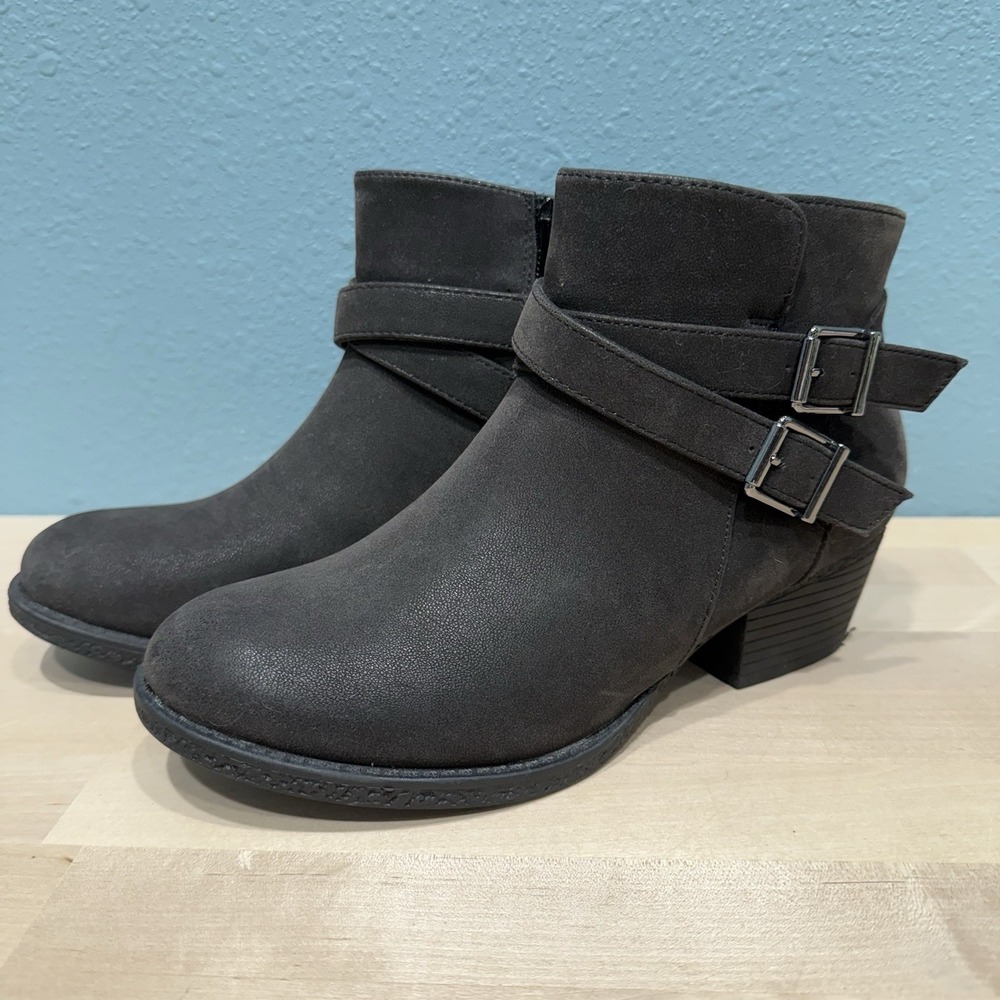 Vintage 7 Eight Tapanga Style Ankle Boots Women's Size 7 Faux Black Suede Zipper